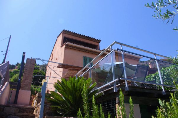 devant de la maison