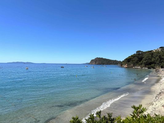 plage du canadel à 5 min à pied de la Villa