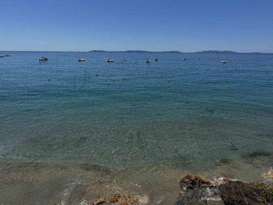 plage du canadel à 5 min à pied de la Villa